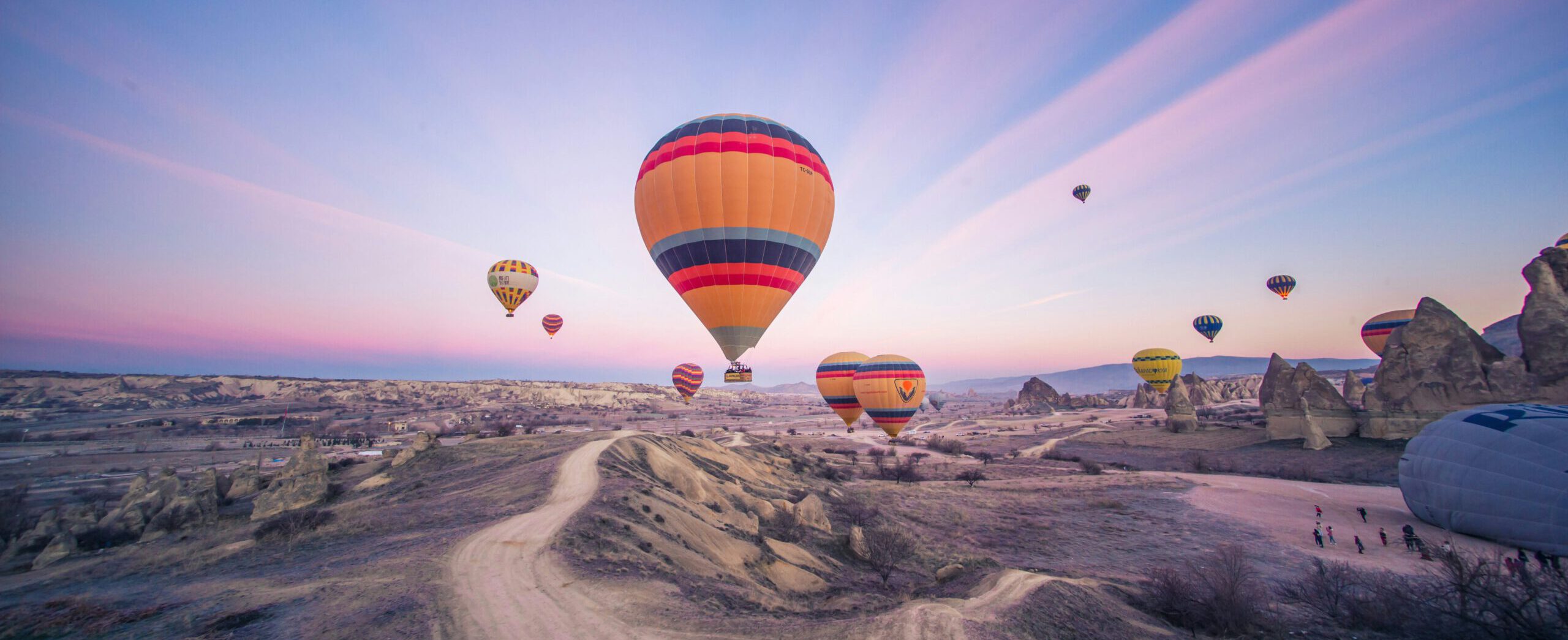 balloons desert landscape